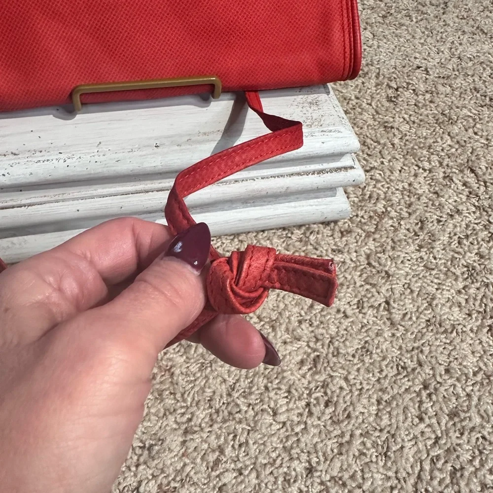 Bottega Veneta Red Crossbody orcClutch